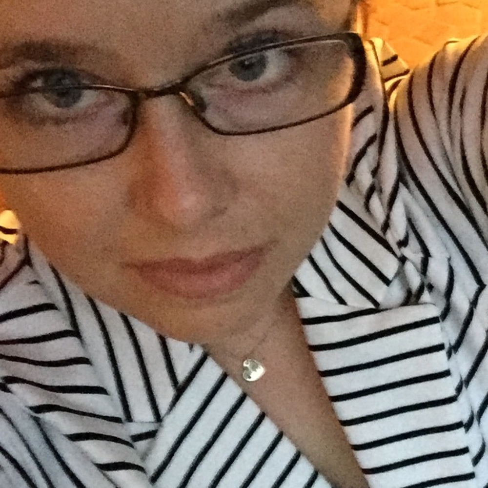 Meet your Posher, Jennifer